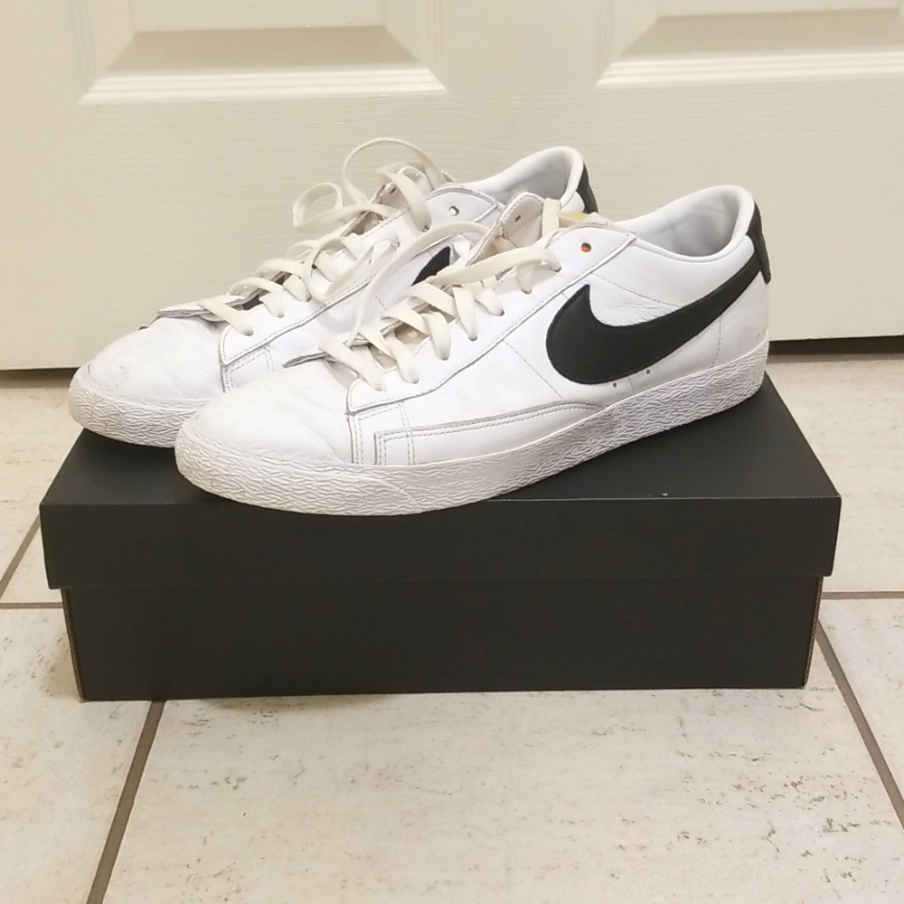 Nike Blazer Low I-D Model (pre-worn)